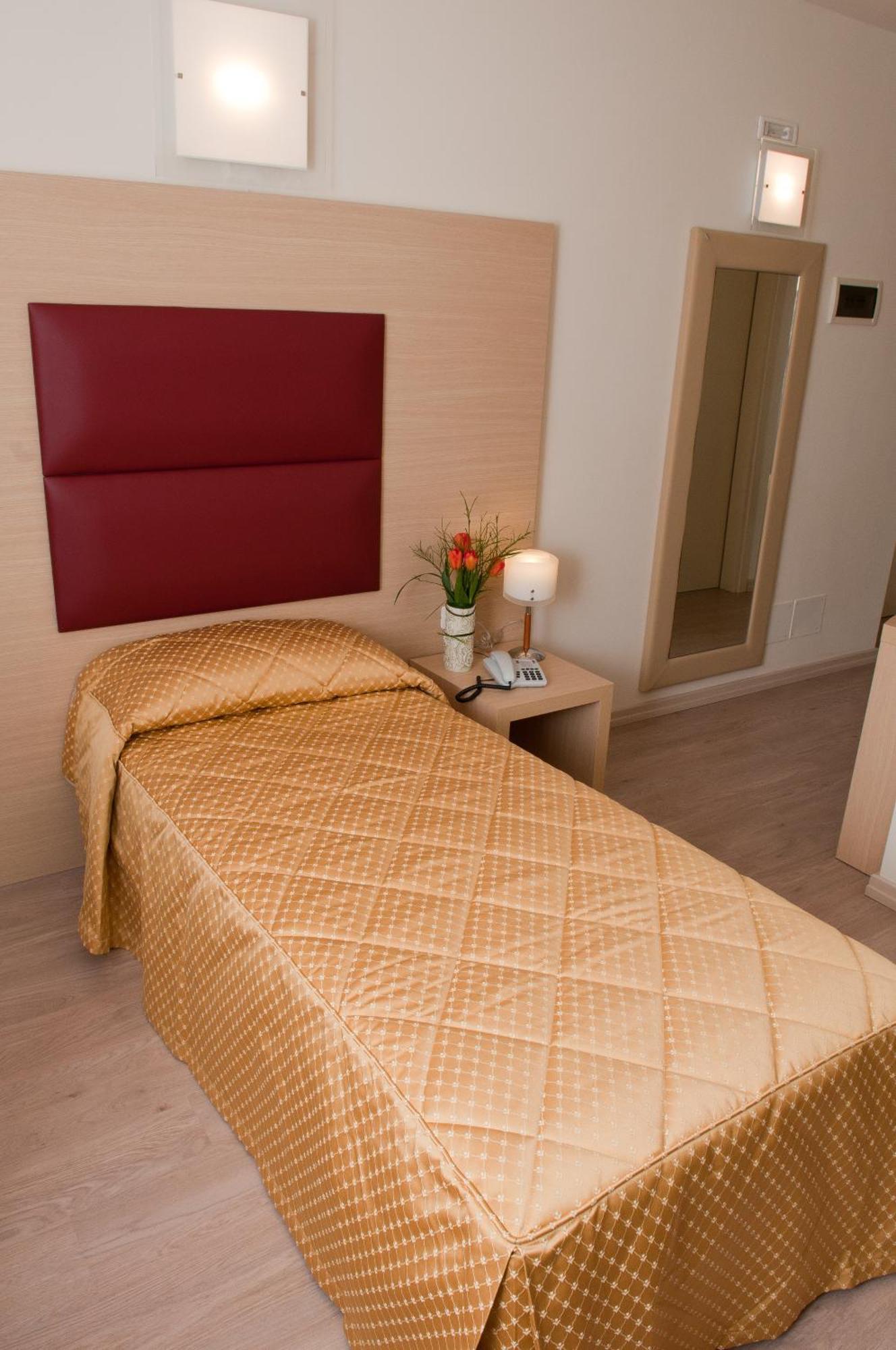 Hotel Villa Maternini Vazzola Zimmer foto